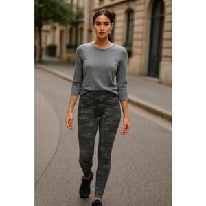 Spanx Seamless High Waist Leggings Women's Size S Camo